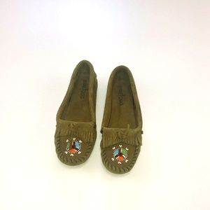 Minnetonka Beaded Suede Moccasins Sz.5 - Fit sz. 6